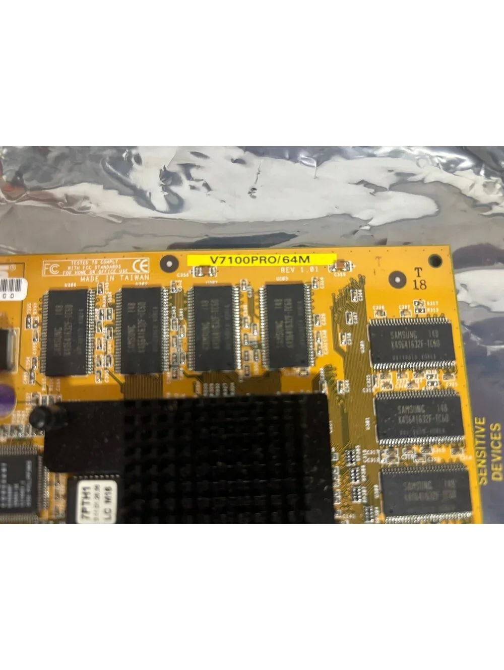 ASUS NVIDIA GEFORCE2 MX400 64MB V7100PRO/64M